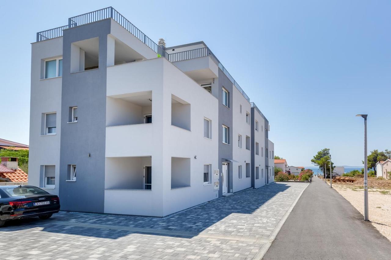 Apartmani Kastelina Vir Exterior foto