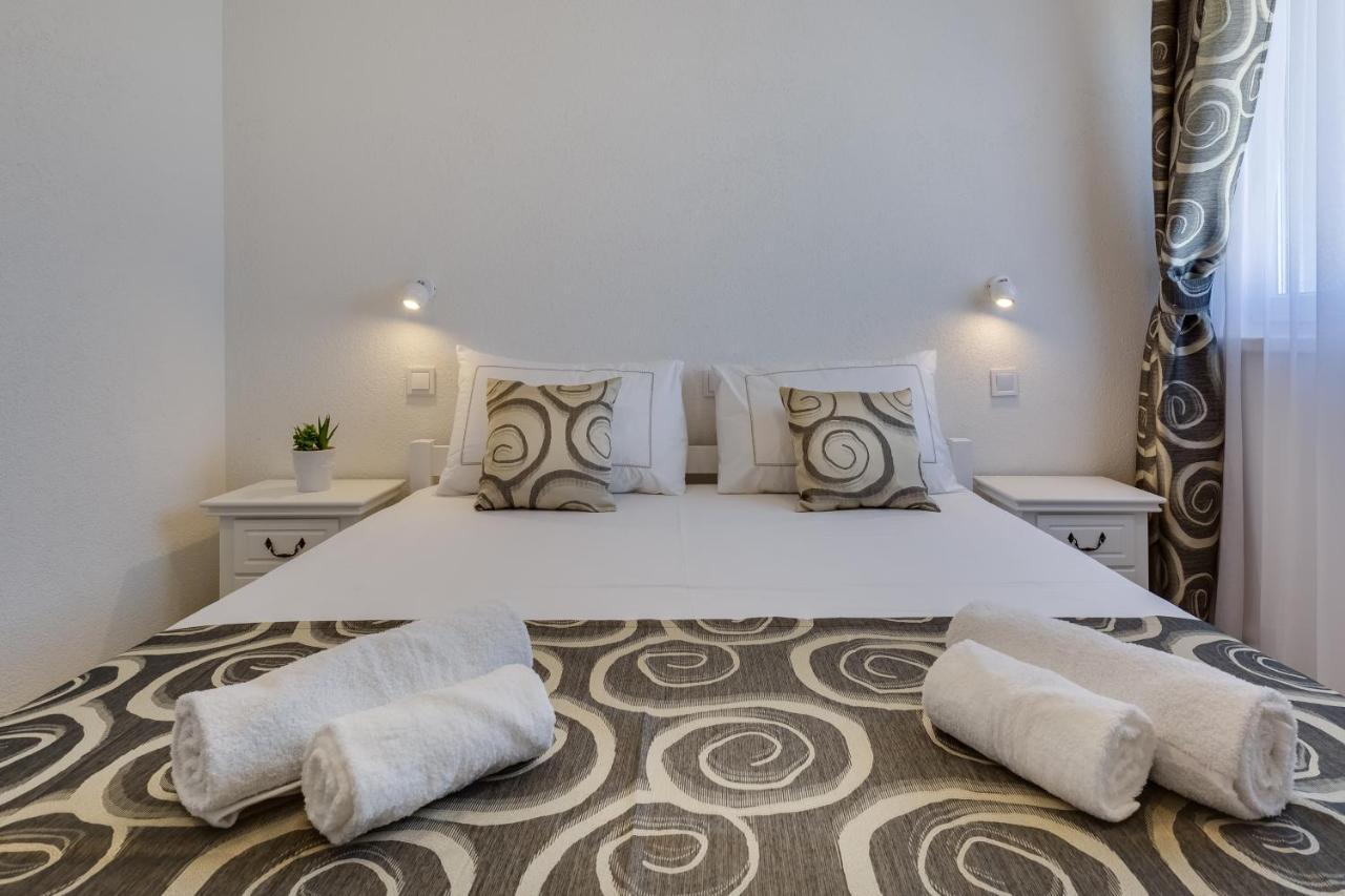 Apartmani Kastelina Vir Exterior foto